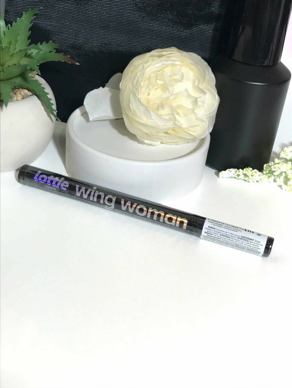 Lottie london Wing Woman Liquid Eyeliner in Black Full Size, 1.8ml *NEW, Sealed